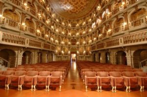 TEATRO BIBIENA 1
