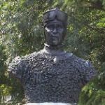 nuvolari1 monumento